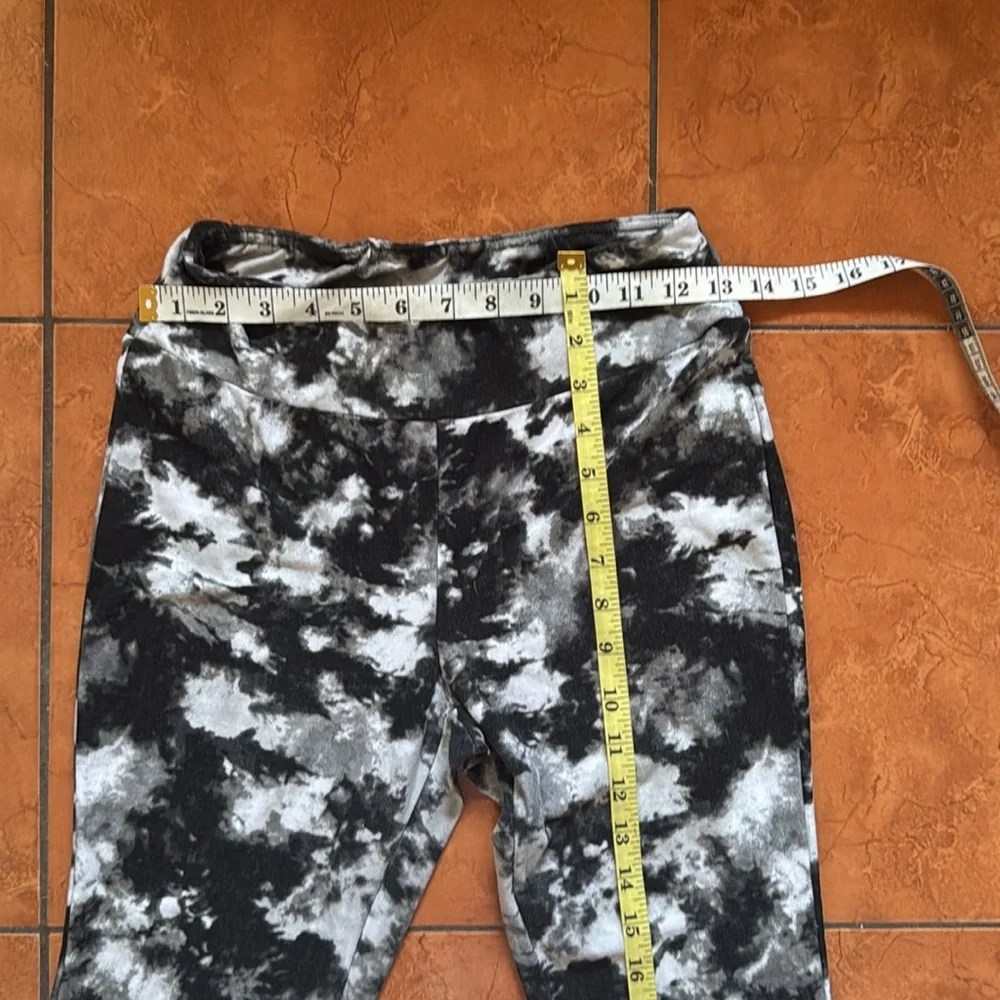 Leggings wide leg No boundaries size M - Picture 2 of 5